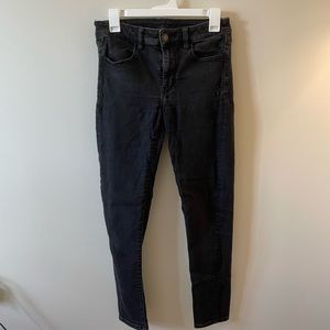 Black Skinny jeans